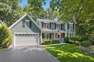 408 Kelly Lane, Crystal Lake, IL 60012