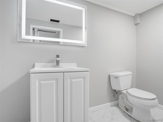 22125 Love Street, Saint Clair Shores, MI 48082