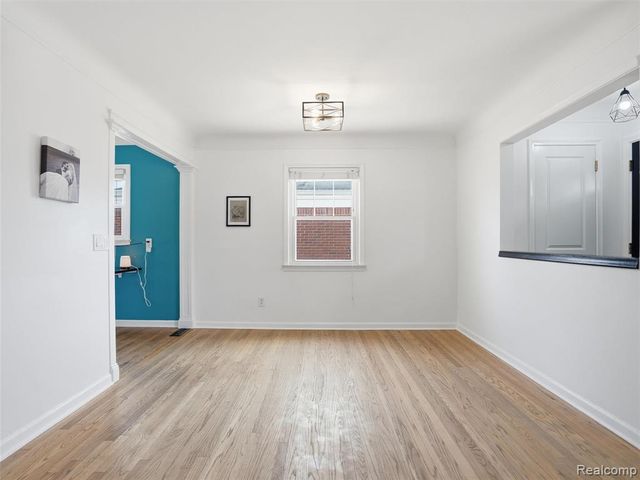 22125 Love Street, Saint Clair Shores, MI 48082