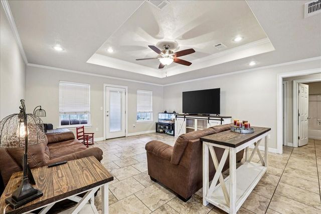 717 1st Street, Winnie, TX 77665