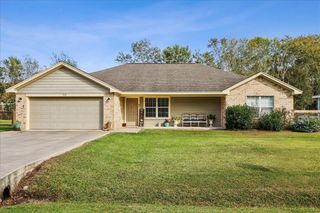 717 1st Street, Winnie, TX 77665