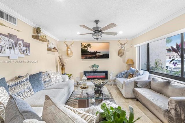 29 Matador Ln 4-20, Davie, FL 33324
