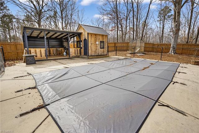 1401 Hoover Hill Road, Asheboro, NC 27205