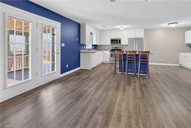 1401 Hoover Hill Road, Asheboro, NC 27205