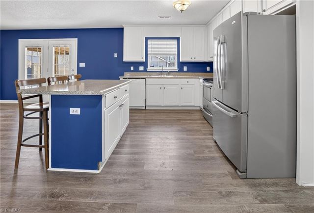 1401 Hoover Hill Road, Asheboro, NC 27205