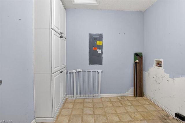 1401 Hoover Hill Road, Asheboro, NC 27205