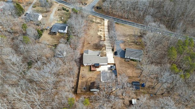 1401 Hoover Hill Road, Asheboro, NC 27205