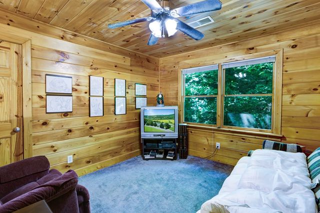 1380 Deerfield Drive, Young Harris, GA 30582