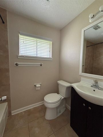 16610 Forest Bend Avenue, Friendswood, TX 77546