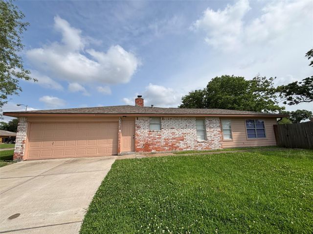16610 Forest Bend Avenue, Friendswood, TX 77546