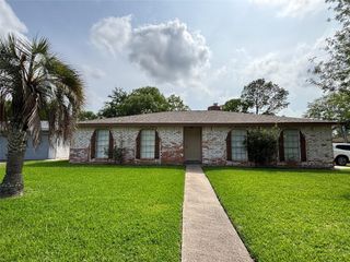 16610 Forest Bend Avenue, Friendswood, TX 77546