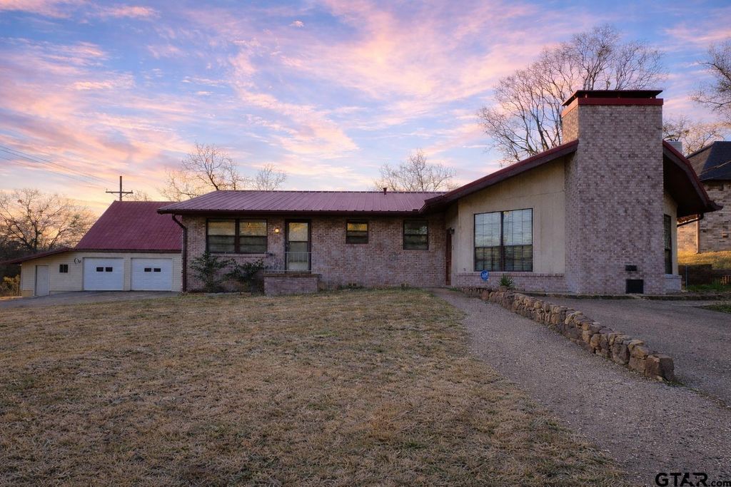 109 Maxine, Mineola, TX 75773