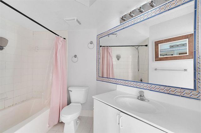 9645 NW 1st Court 1-210, Pembroke Pines, FL 33024