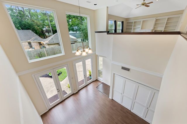 5115 Westerham Place, Houston, TX 77069