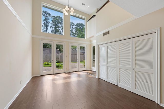 5115 Westerham Place, Houston, TX 77069