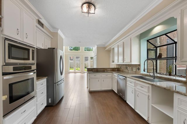 5115 Westerham Place, Houston, TX 77069