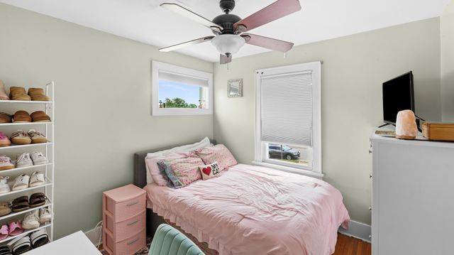 2418 Washington Street, Davenport, IA 52804