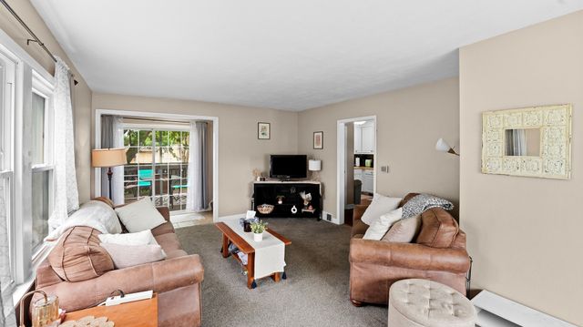2418 Washington Street, Davenport, IA 52804