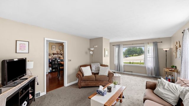 2418 Washington Street, Davenport, IA 52804