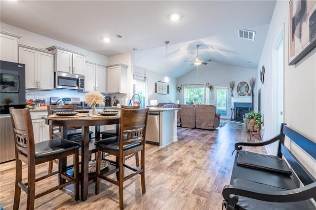 200 Vineyard Walk, Carrollton, GA 30117