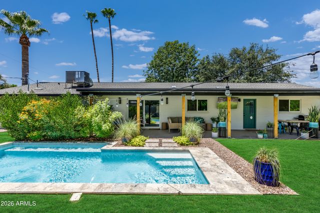 8145 N 1st Drive, Phoenix, AZ 85021