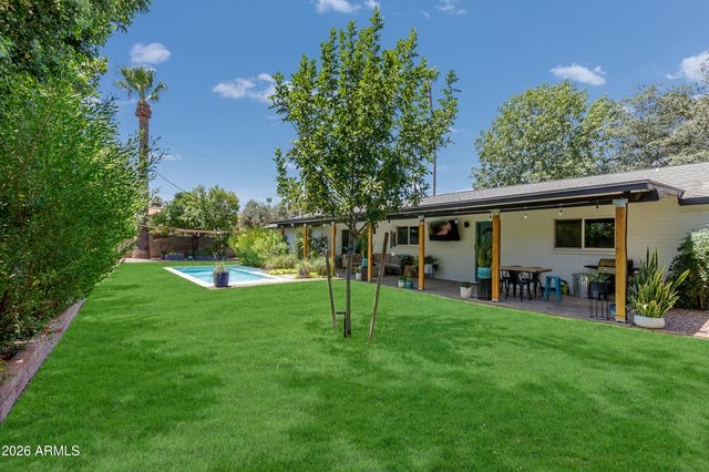 8145 N 1st Drive, Phoenix, AZ 85021