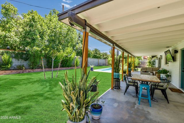 8145 N 1st Drive, Phoenix, AZ 85021
