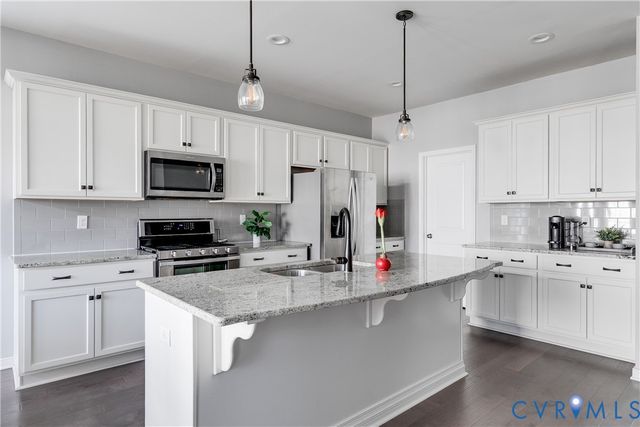 536 Totten Dr, Midlothian, VA 23113