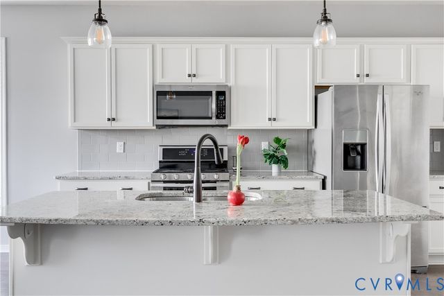 536 Totten Dr, Midlothian, VA 23113