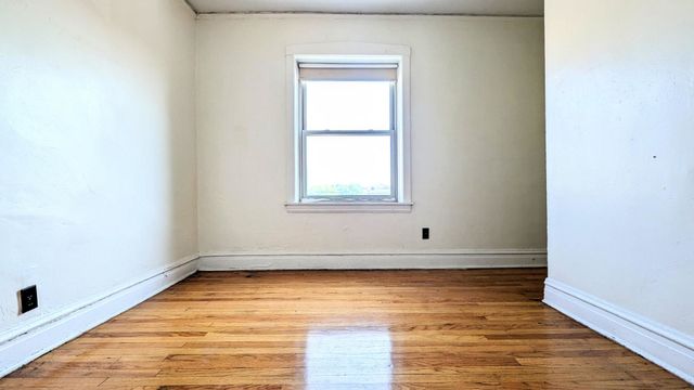 3819 W Fillmore Street, Chicago, IL 60624