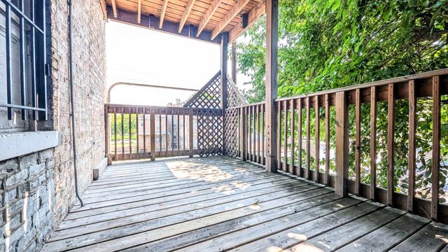 3819 W Fillmore Street, Chicago, IL 60624
