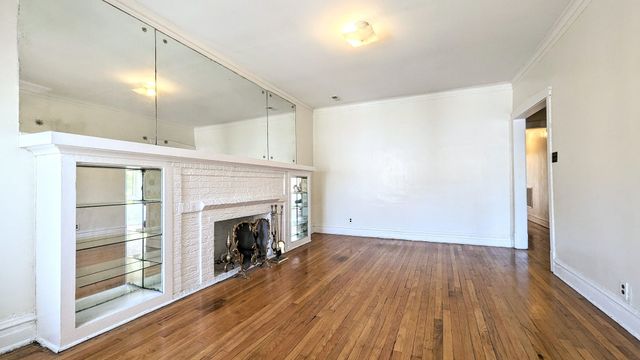 3819 W Fillmore Street, Chicago, IL 60624