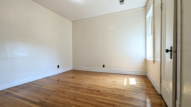 3819 W Fillmore Street, Chicago, IL 60624