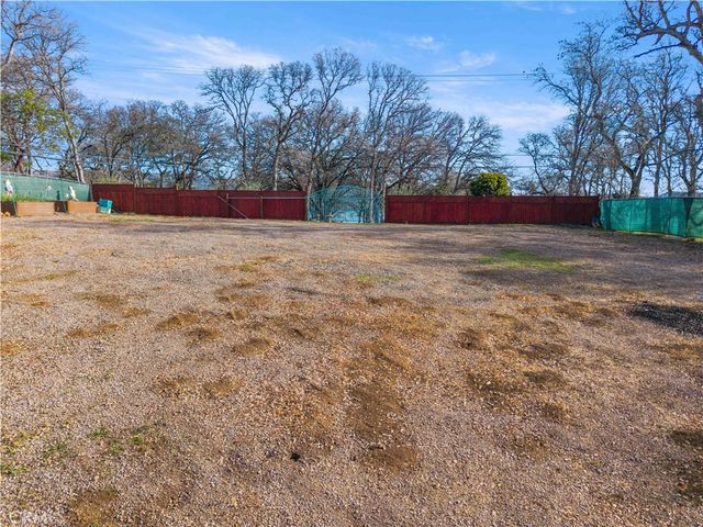 2615 Eastlake Dr, Kelseyville, CA 95451