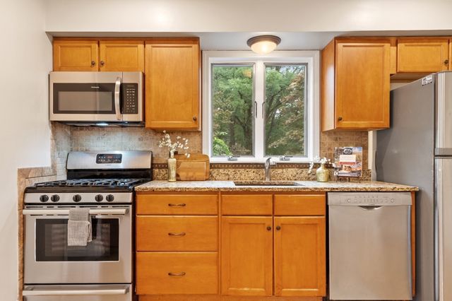 44 Clark St, Wilmington, MA 01887