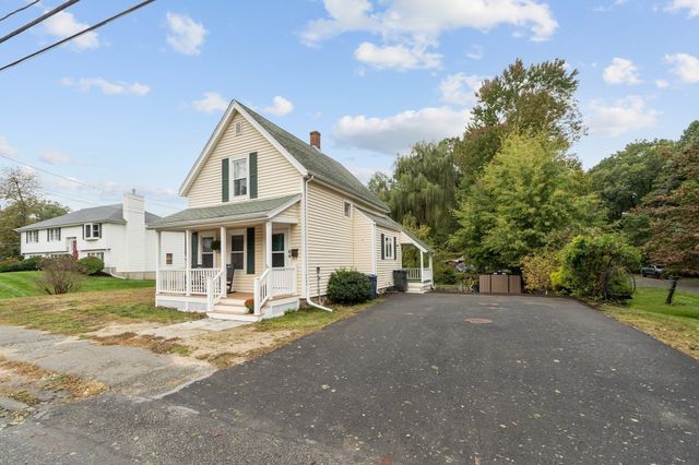 44 Clark St, Wilmington, MA 01887