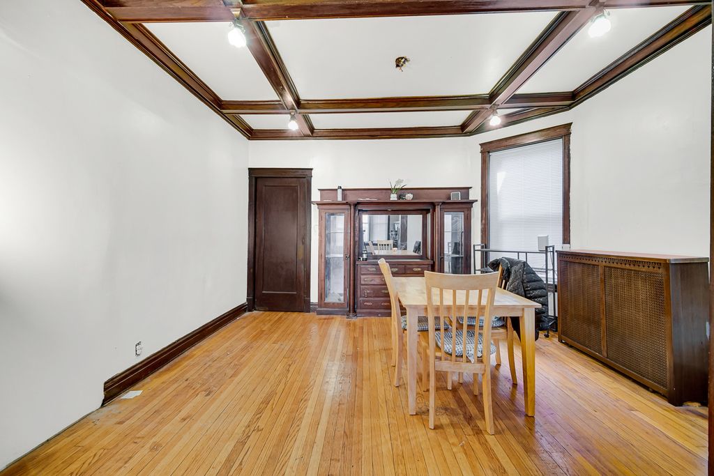 Image 3 of property listing at 11317 S Indiana Avenue, Chicago, IL 60628