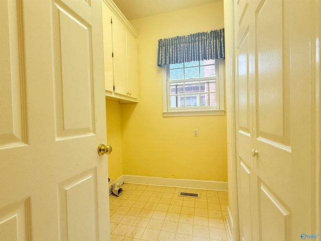 1014 Crestwood Drive, Albertville, AL 35950
