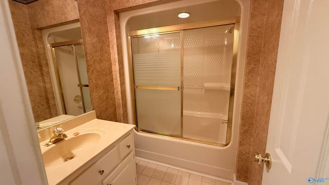 1014 Crestwood Drive, Albertville, AL 35950