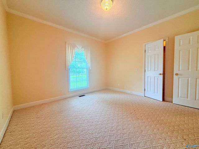 1014 Crestwood Drive, Albertville, AL 35950