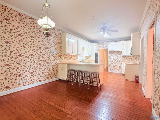 1014 Crestwood Drive, Albertville, AL 35950