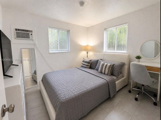 5920 NE 1st Terrace, Fort Lauderdale, FL 33334
