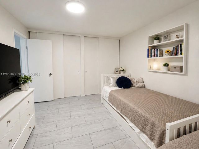 5920 NE 1st Terrace, Fort Lauderdale, FL 33334