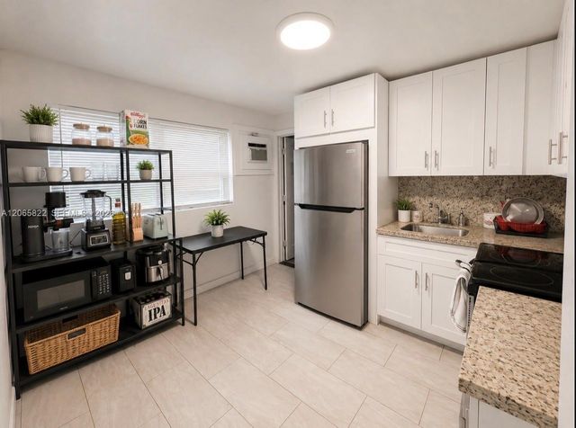 5920 NE 1st Terrace, Fort Lauderdale, FL 33334