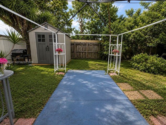5920 NE 1st Terrace, Fort Lauderdale, FL 33334