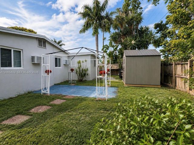 5920 NE 1st Terrace, Fort Lauderdale, FL 33334