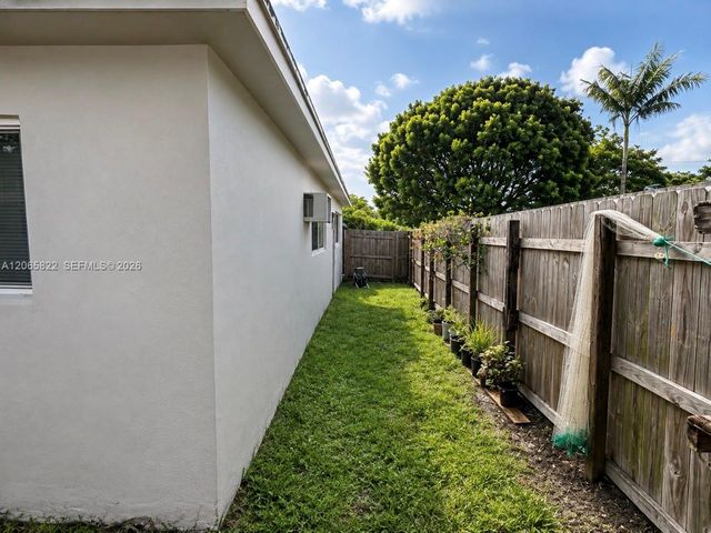 5920 NE 1st Terrace, Fort Lauderdale, FL 33334