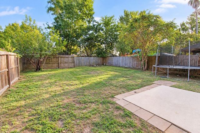 594 Sycamore Drive, Conroe, TX 77302