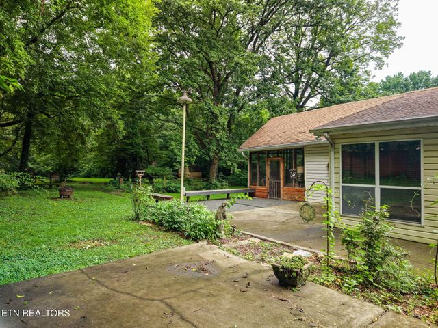 679 N Wright Rd, Alcoa, TN 37701