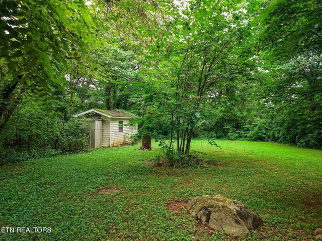 679 N Wright Rd, Alcoa, TN 37701